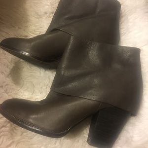 Vince Camuto Brown Ankle Boots Sz 7